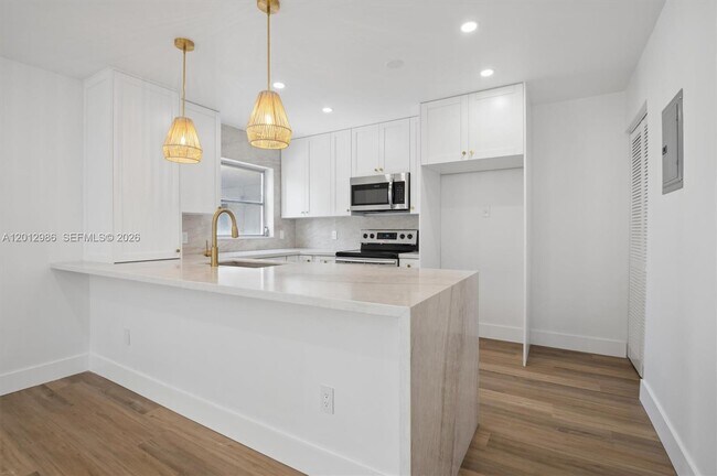Building Photo - 7775 SW 86th St