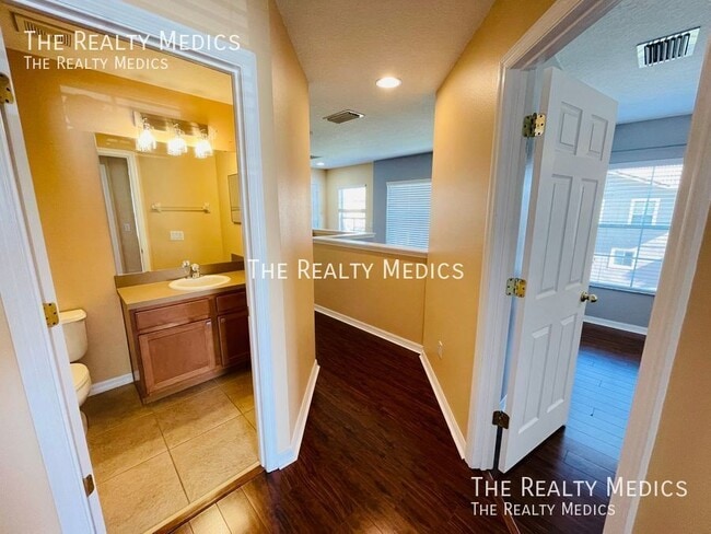 Building Photo - 5110 Fiorella Ln