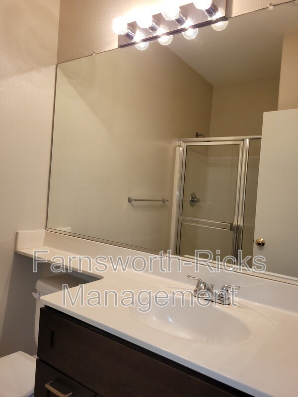 Building Photo - 1270 W Flintlock Way