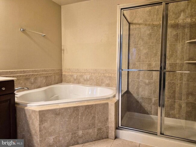 Building Photo - 15234 Torbay Way