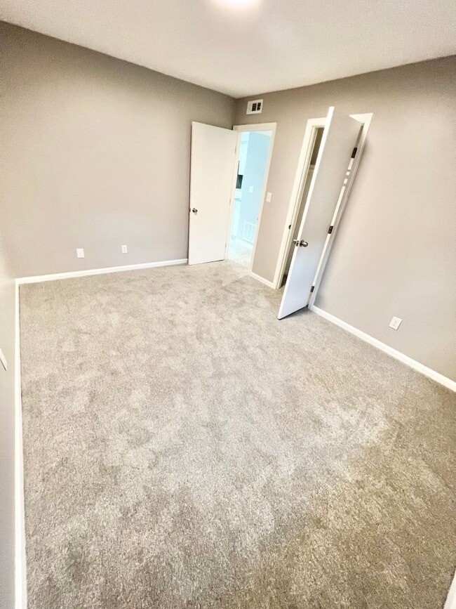 Building Photo - 5867 Poplar Hall Dr