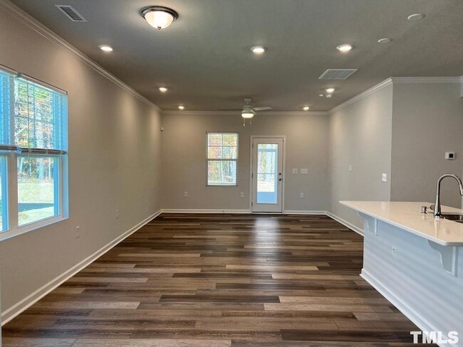 Building Photo - 4404 Olde Waverly Wy