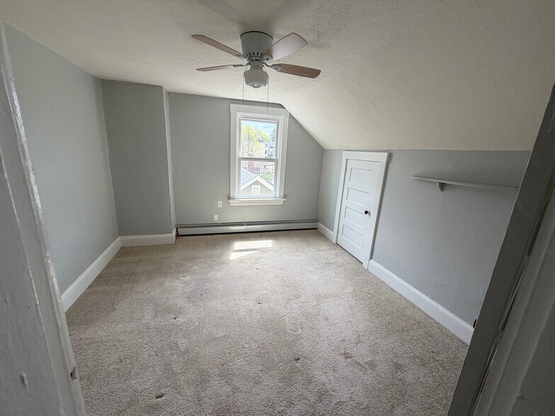 Building Photo - 30 Riverdale Ave