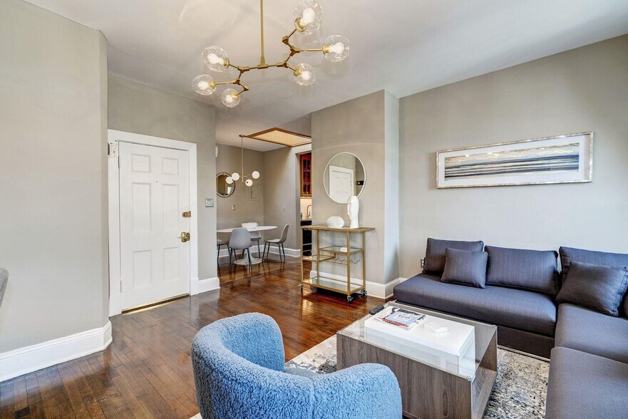 Building Photo - 1904 R St NW