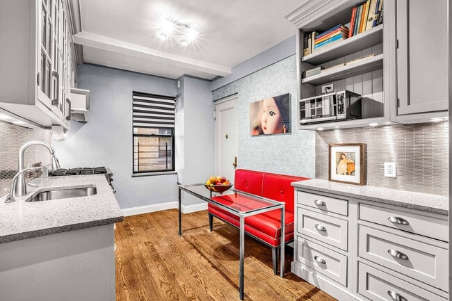 Building Photo - 400 West End Ave