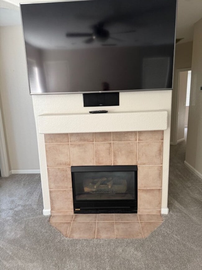 Building Photo - Spacious Single Story House in Natomas