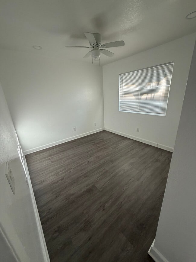 Building Photo - 8758 Lomita Dr