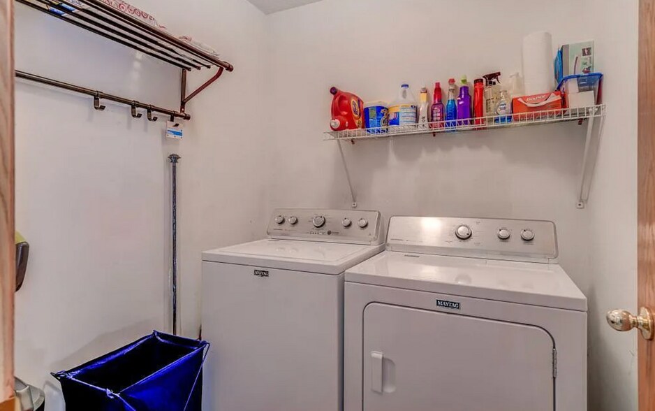 Building Photo - 2212 Salvia Ln