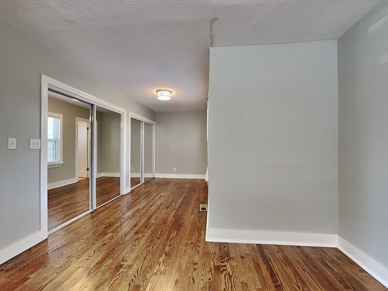 Building Photo - 1921 NW 38th St