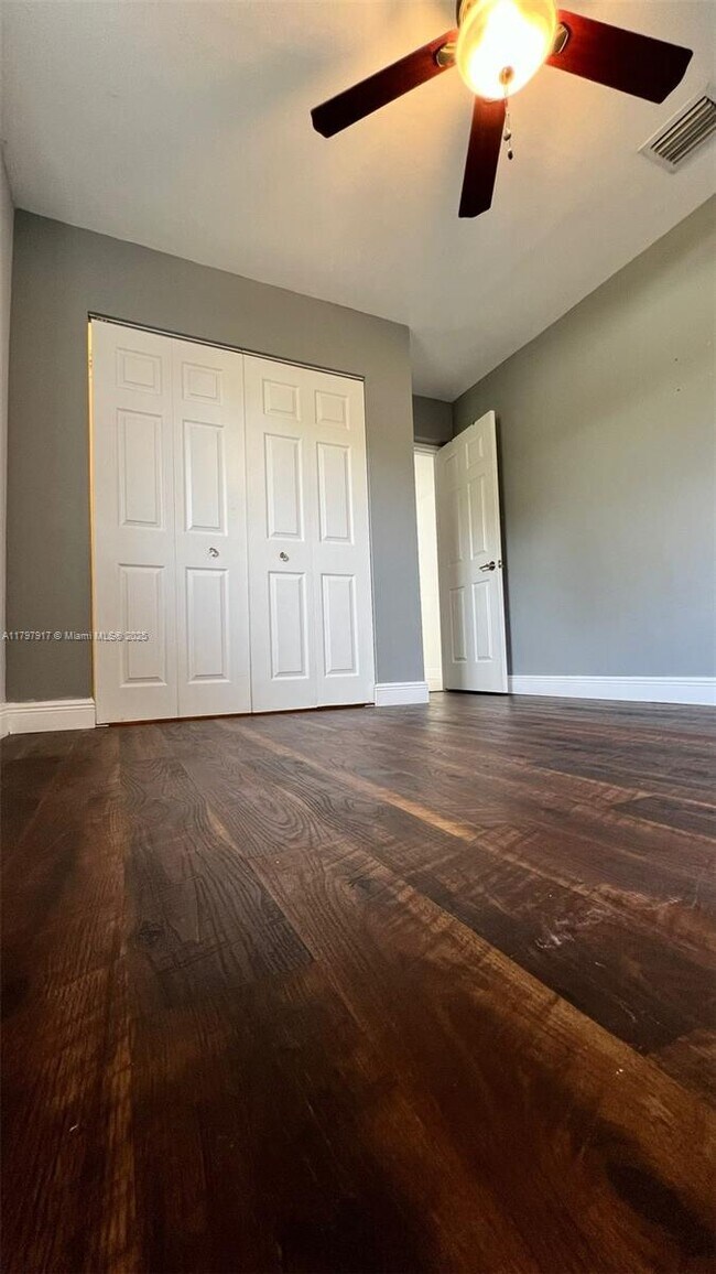 Building Photo - 2038 SW 57th Ct