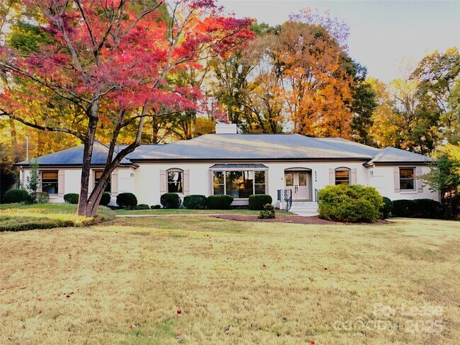 Primary Photo - 6334 Fair Valley Dr