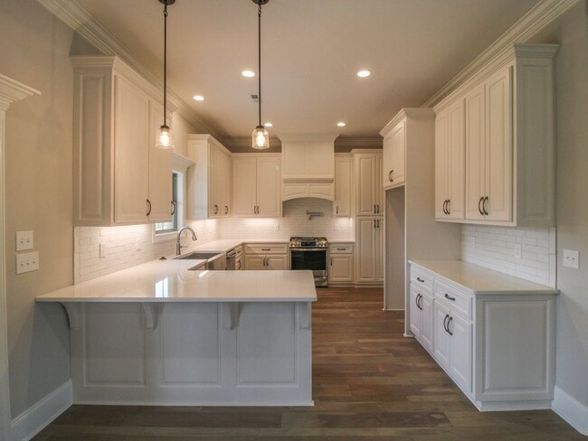 Building Photo - Fabulous Home in Canebrake