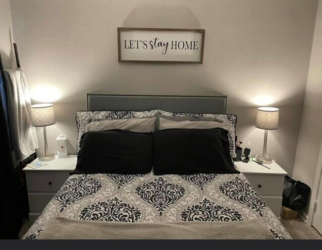 Building Photo - 4470 John Jay Ln