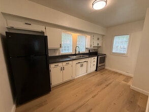 Building Photo - 2418 2nd St