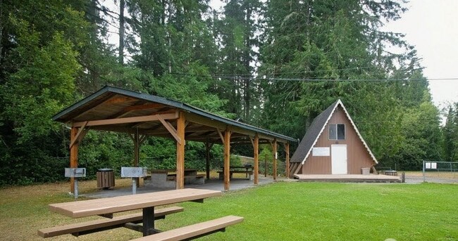 Building Photo - Cozy Northwest Living in Lake Minterwood – Spacious Home with Garage