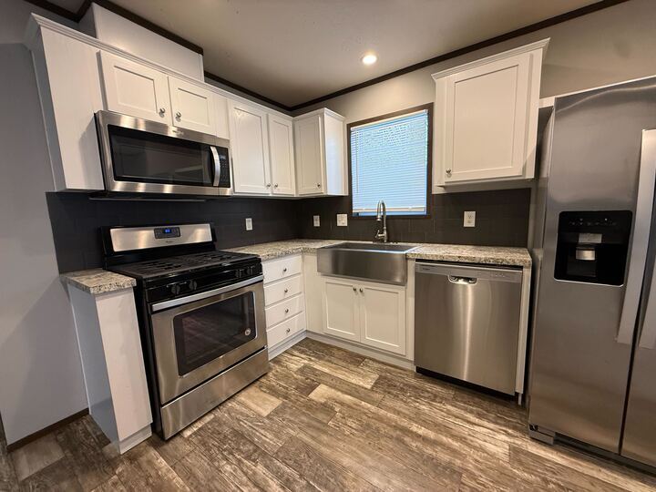 Building Photo - 11960 Springbrook Ct