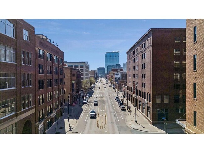 Building Photo - 618 N Washington Ave