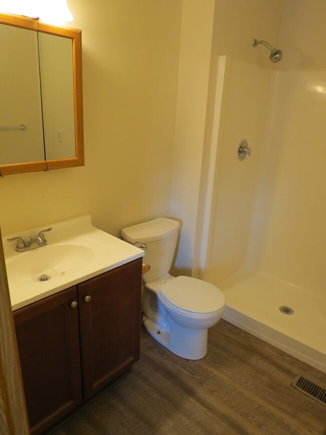 Building Photo - 2711 Millrace Dr