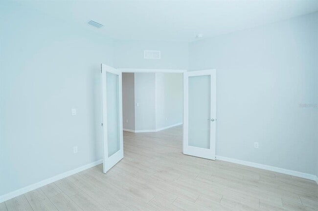 Building Photo - 4010 Westwood Flds Lp