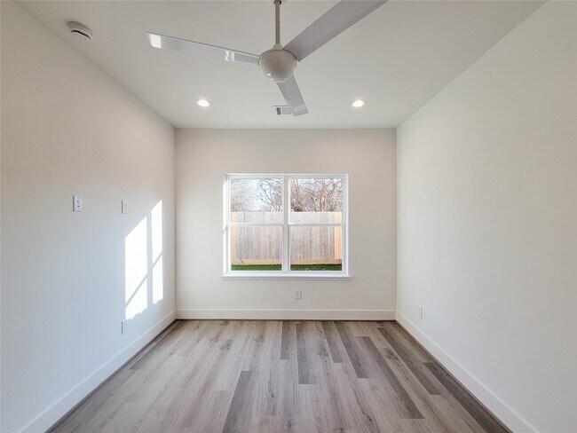 Building Photo - 7703 Earl Rudder Wy