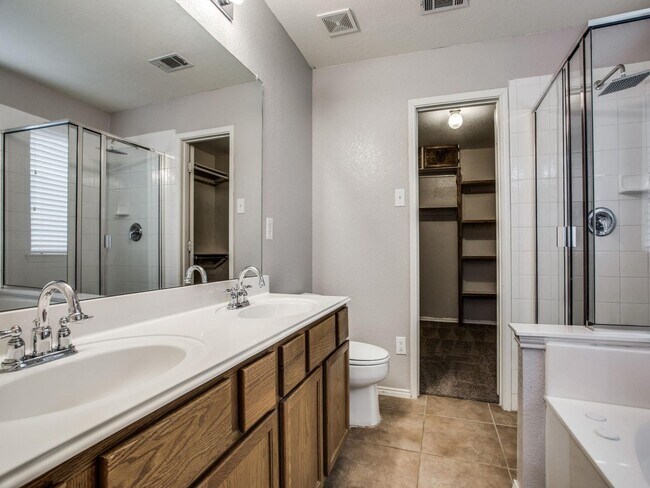 Building Photo - 6153 Bowfin Dr