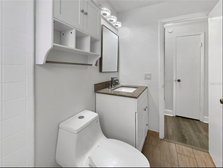 Building Photo - 23337 Olean Blvd