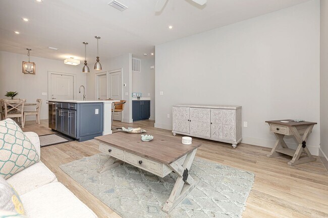 Building Photo - Fully furnished luxurious waterfront condo at The Inlet!