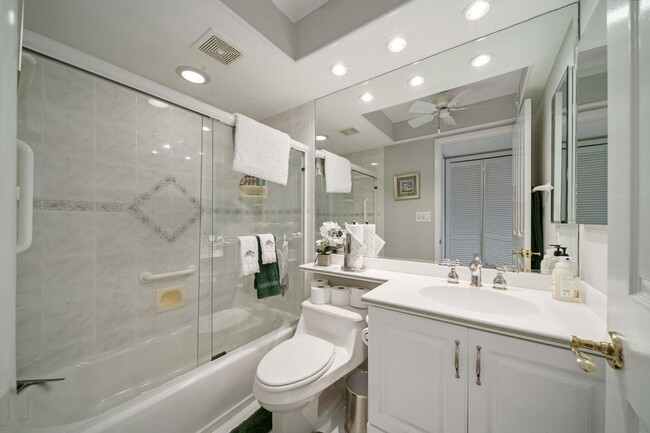Building Photo - Vanderbilt Beach Condo! Ocean View ~ Avail...