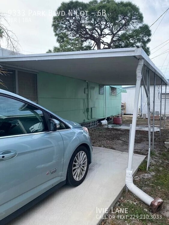 Building Photo - 9333 Park Blvd