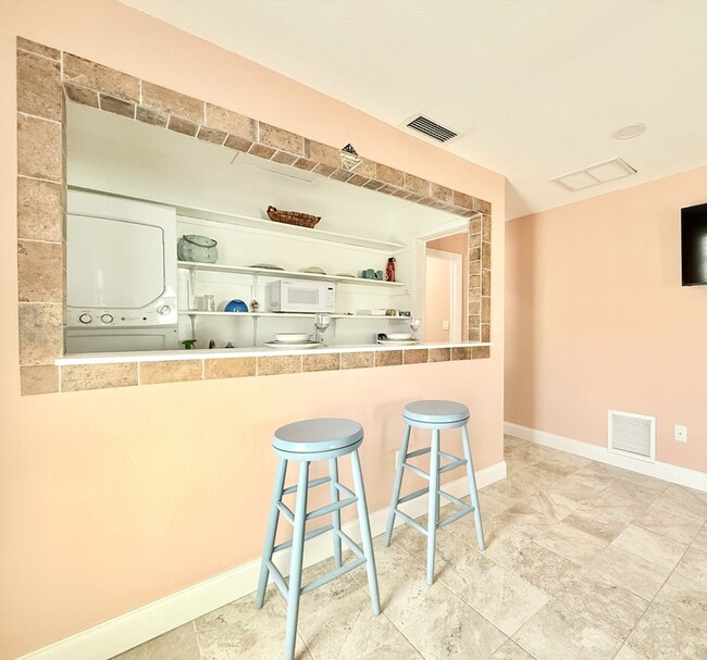 Building Photo - 13151 84th Terrace N