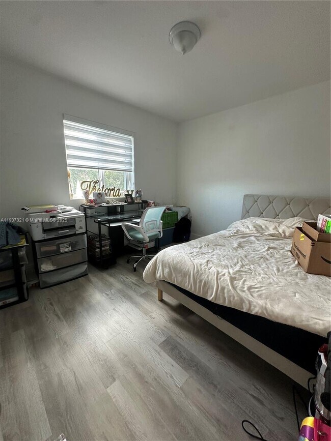 Building Photo - 12923 SW 285th Terrace