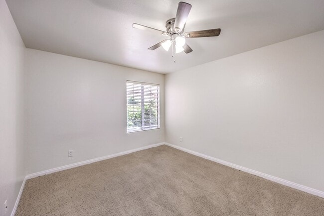 Building Photo - Fully Renovated Canyon Gate Condo | Guard Gated | Resort-Style Living