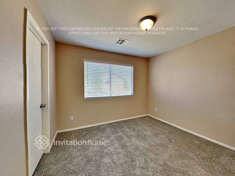 Building Photo - 14572 N 154th Ave