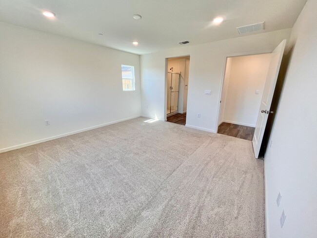 Building Photo - Brand New 3 Bedroom, 2 Bath Home with Sola...