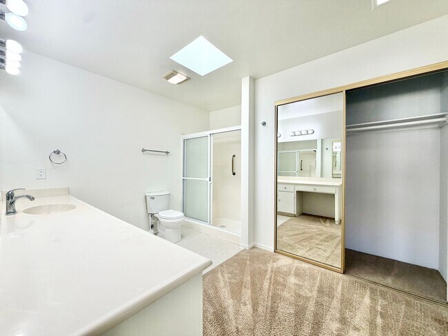 Building Photo - 25524 Sharp Dr