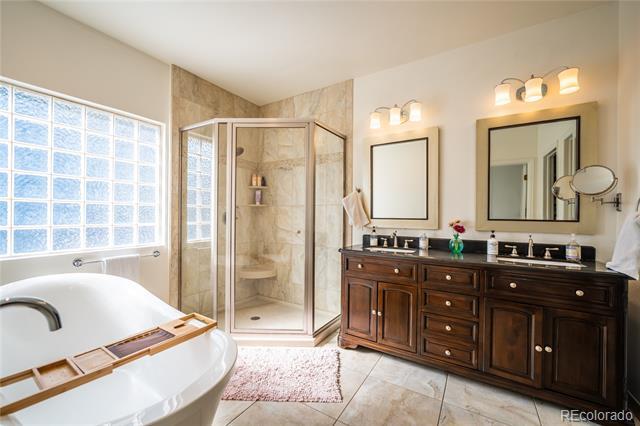 Building Photo - 4212 E Orchard Pl