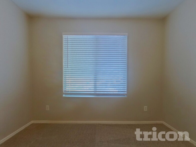 Building Photo - 25825 W Crown King Rd