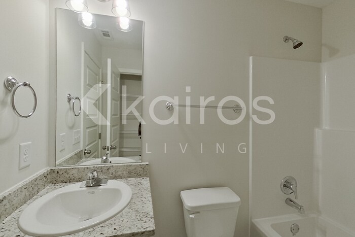 Building Photo - 251 Magnolia Dr