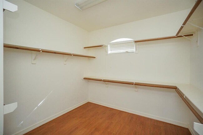 Building Photo - 5815 Coral Springs Ct