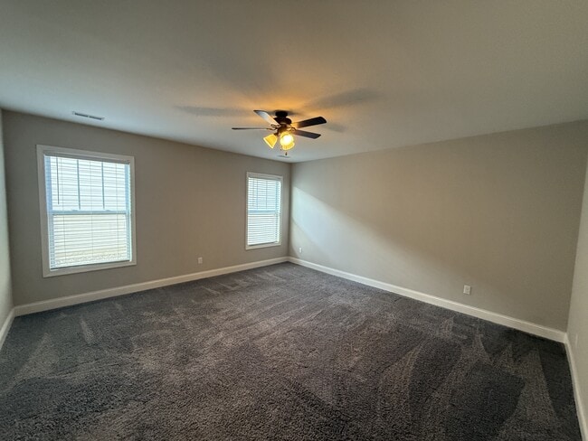 Building Photo - 5259 Sandy Brae Ln