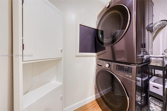 Building Photo - 172 Bentley Dr