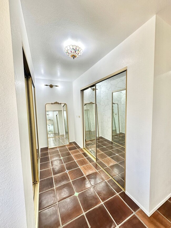 Building Photo - 1650 Winterwarm Dr
