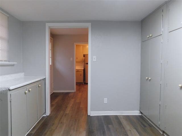 Building Photo - 1106 Frame St