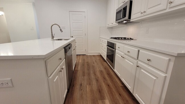 Building Photo - Must see home in Zachary!