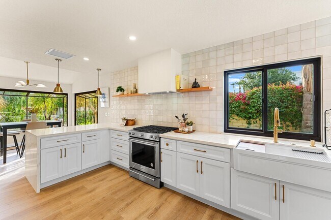 Building Photo - 44350 Michigan Ct