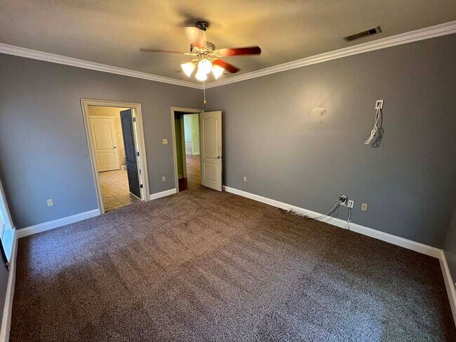Building Photo - 3995 Water Oak Dr
