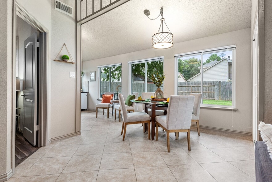 Building Photo - 20514 Blue Beech Dr