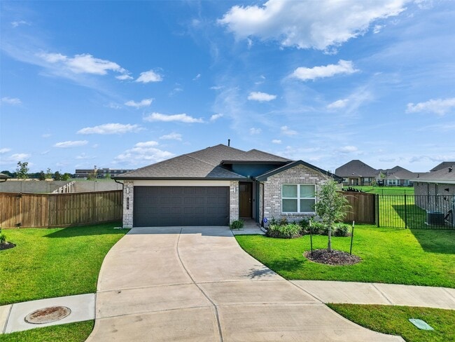 Primary Photo - 10627 Great Basin Dr