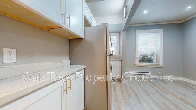 Building Photo - 144 Grand Ave