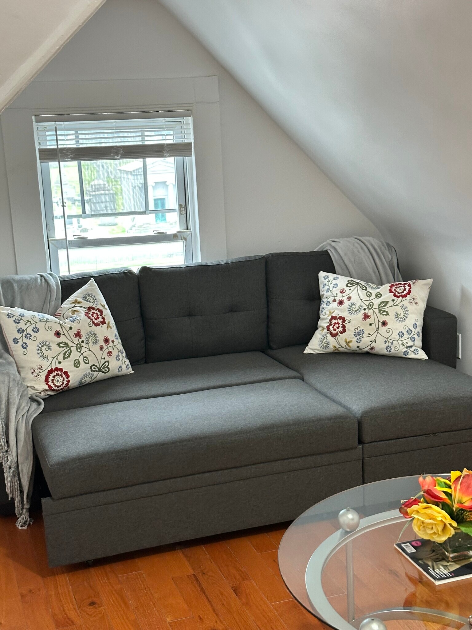 Building Photo - 153 S Grove St